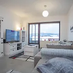 Apartment Welcome In - In Niedersfeld-winterberg Met Balkon, Mooi Uitzicht En Berging