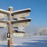 Welcome In - 66-b 'mountainside' In Niedersfeld-winterberg Mit Balkon, Schoener Aussicht Und Abstellraum * Винтерберг