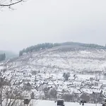Welcome In - 66-b 'mountainside' In Niedersfeld-winterberg Mit Balkon, Schoener Aussicht Und Abstellraum Винтерберг