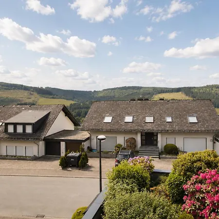 Welcome In - 66-b 'mountainside' In Niedersfeld-winterberg Mit Balkon, Schoener Aussicht Und Abstellraum Appartement *